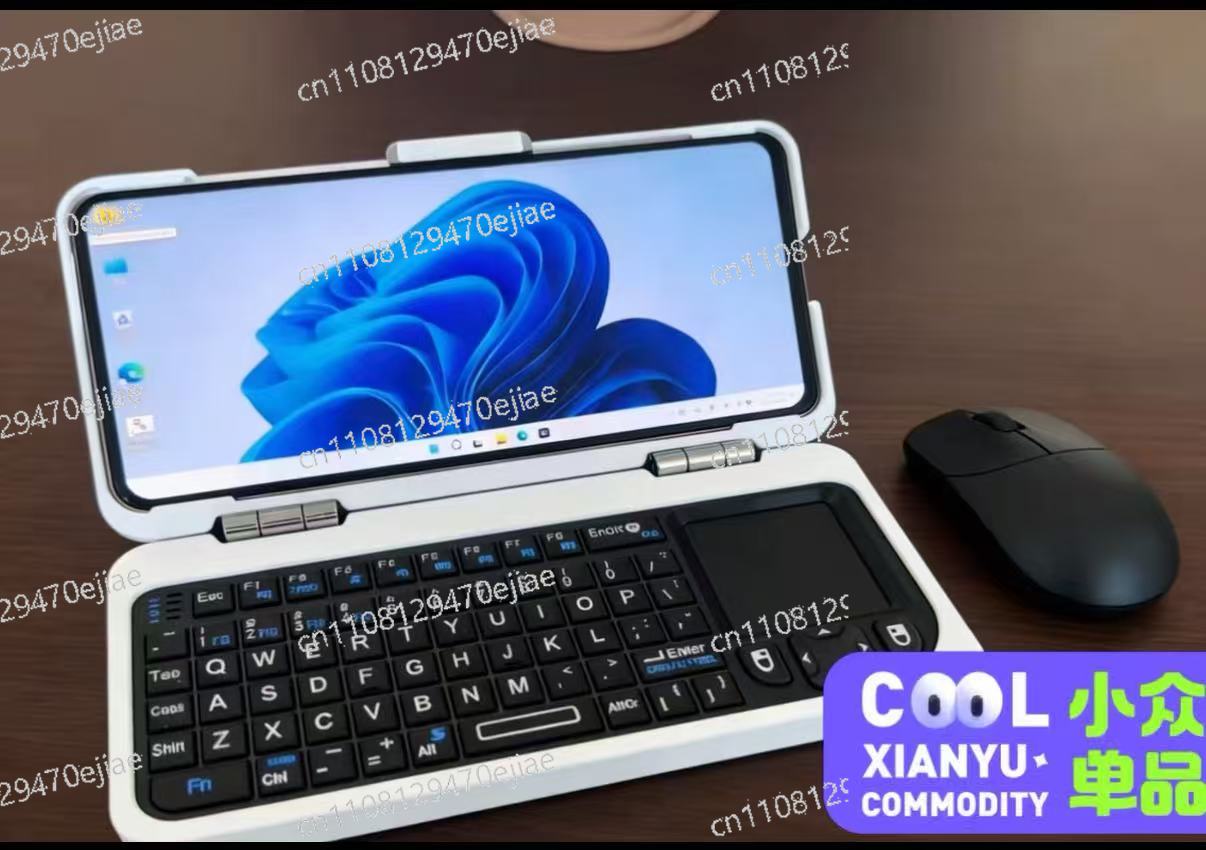 جهاز كمبيوتر محمول بشاشة 6 بوص - مراجعة Gaming Console Retro وسعره